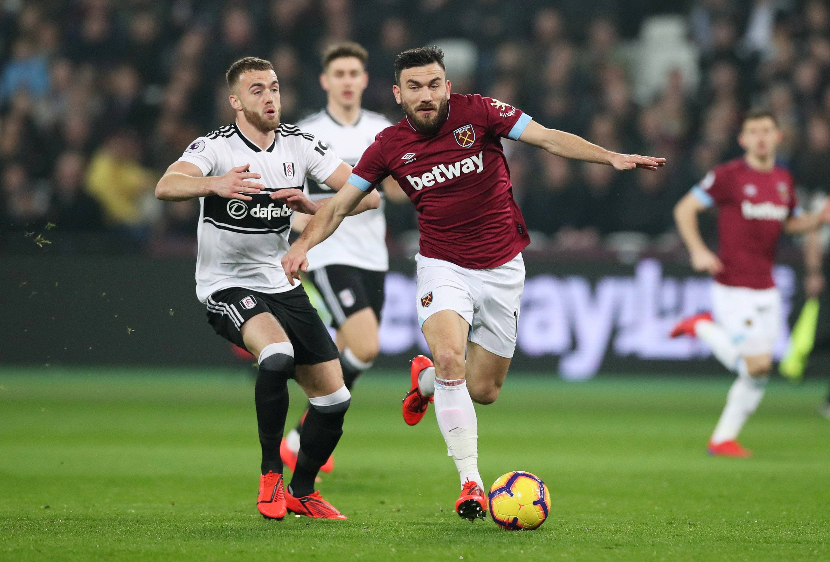 米兰体育登录-包含弗赖堡队取得连胜，士气高涨的词条