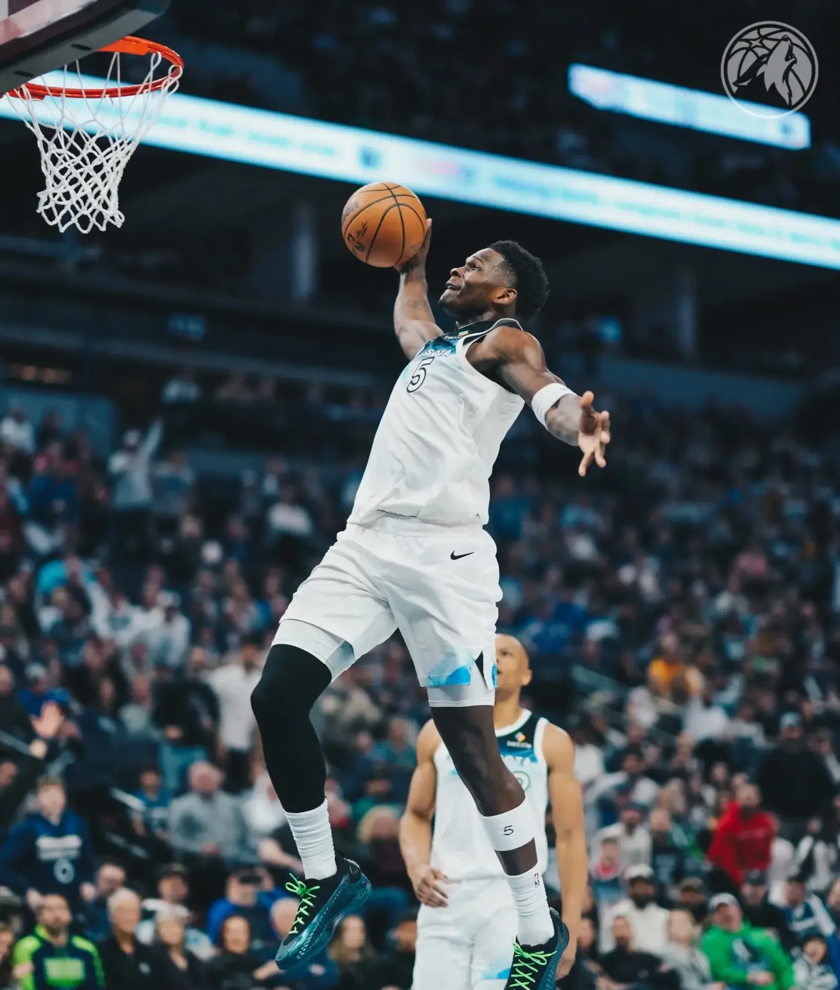 「雷霆击败森林狼，华登那一舞一狂相从蹿」