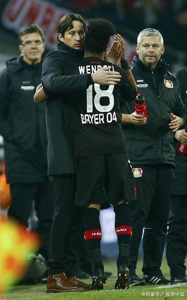 汉堡球队面临人员伤病问题，教练寻求解决方案的简单介绍