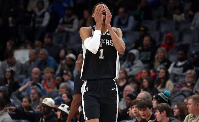 马刺队关键时刻未能守住领先优势输给对手