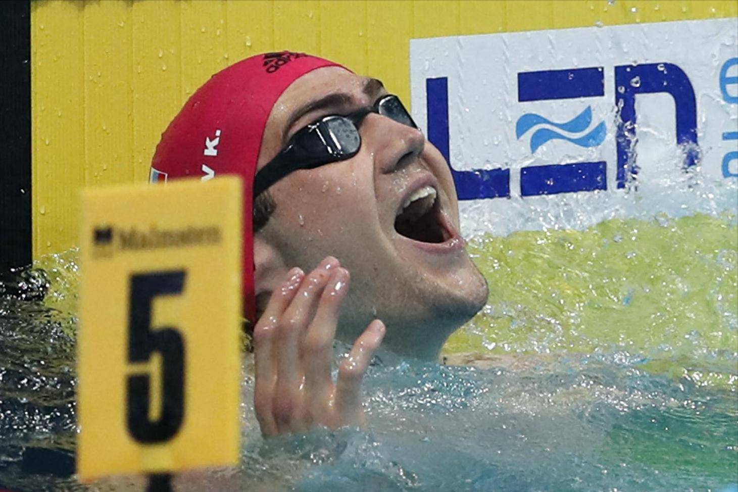 米兰体育馆-俄罗斯田径选手精彩表现，或将夺金