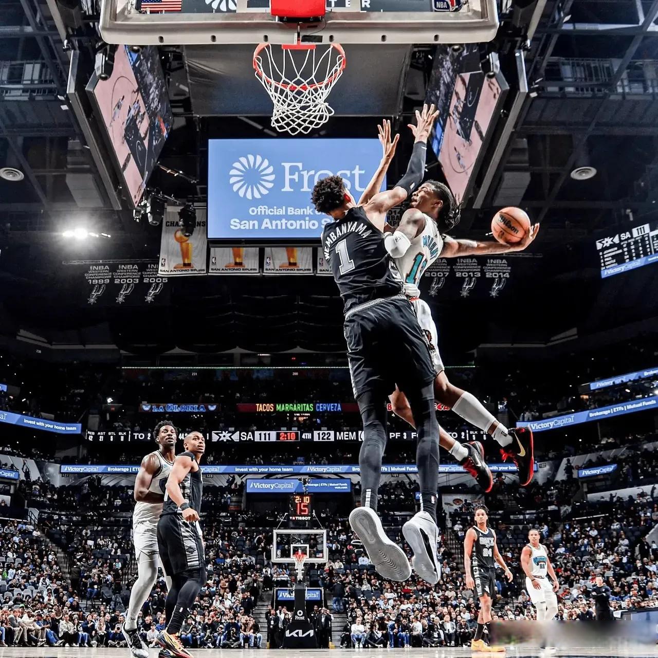 米兰体育官方-篮网主场击败活塞！拉塞尔独得分表现抢眼的简单介绍